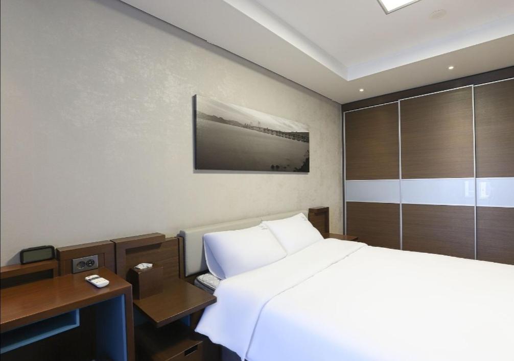 Haeundae Wide Ocean View & Residence Busan Exterior photo