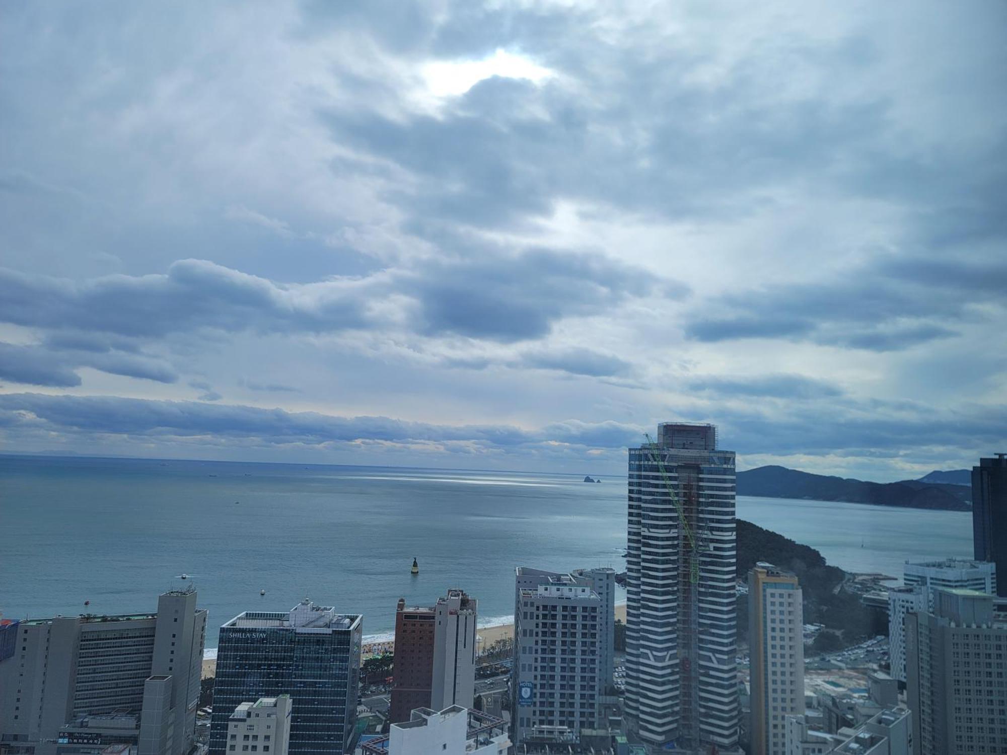 Haeundae Wide Ocean View & Residence Busan Exterior photo